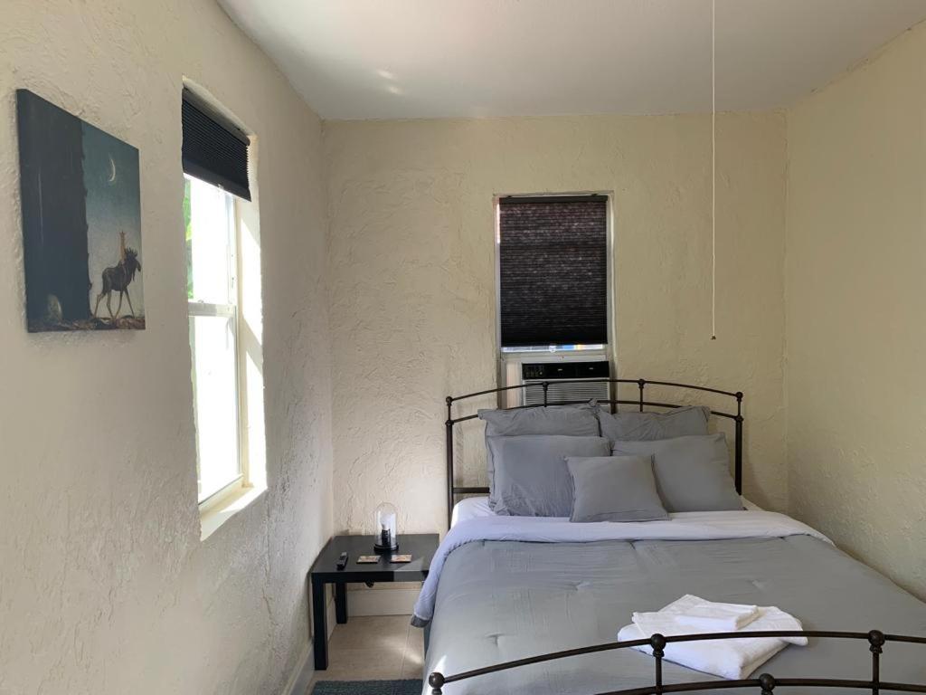 Cozy House 2 Rooms - Cute Private Room - Close To Airport & Free Parking Miami Kültér fotó