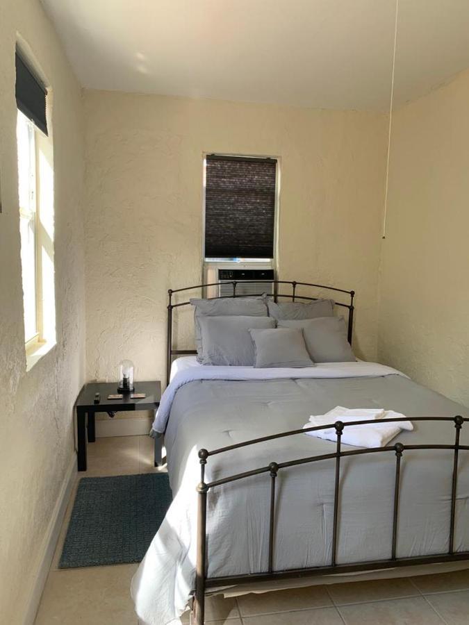 Cozy House 2 Rooms - Cute Private Room - Close To Airport & Free Parking Miami Kültér fotó